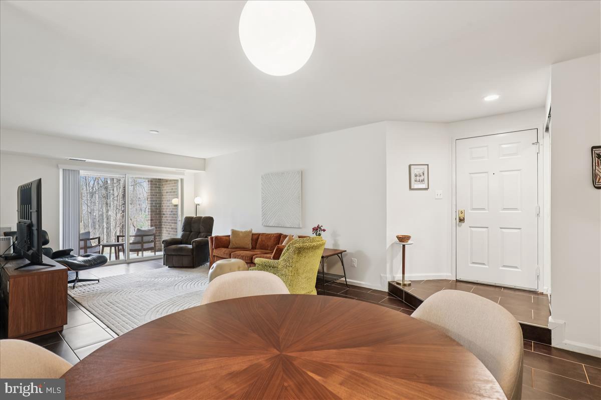 BURKE COVE - Residential