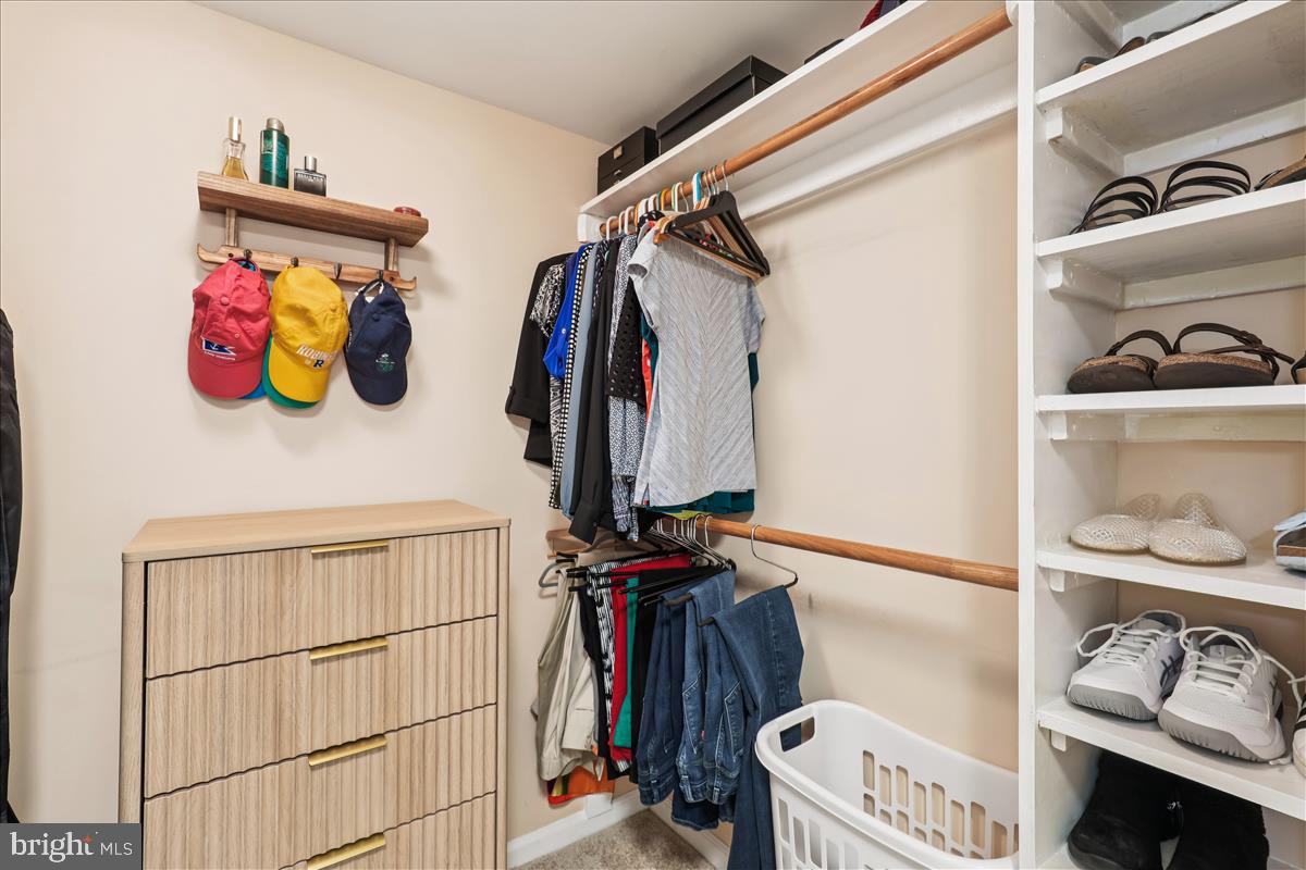 BURKE COVE - Residential