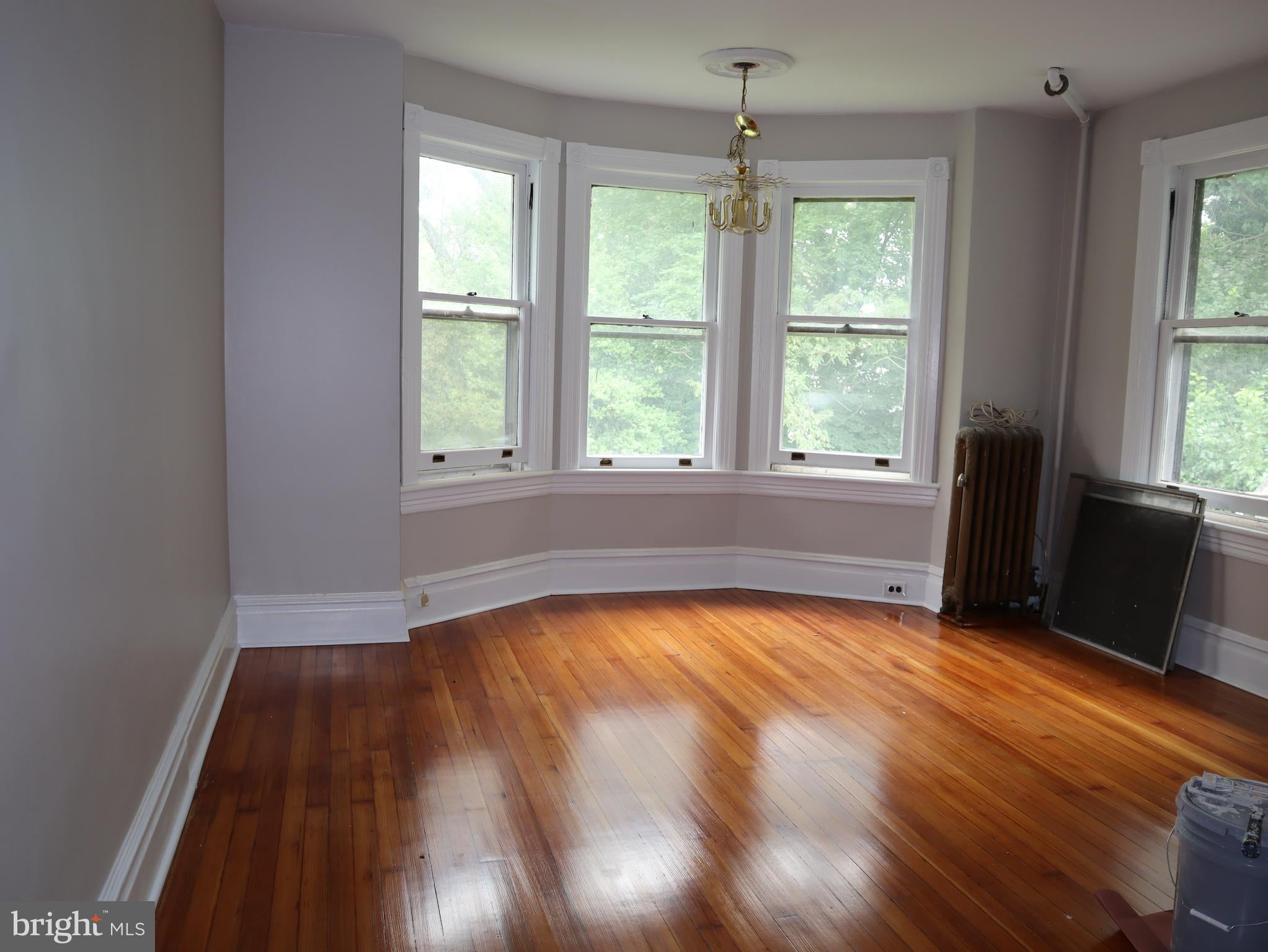 208 LINDEN AVENUE C