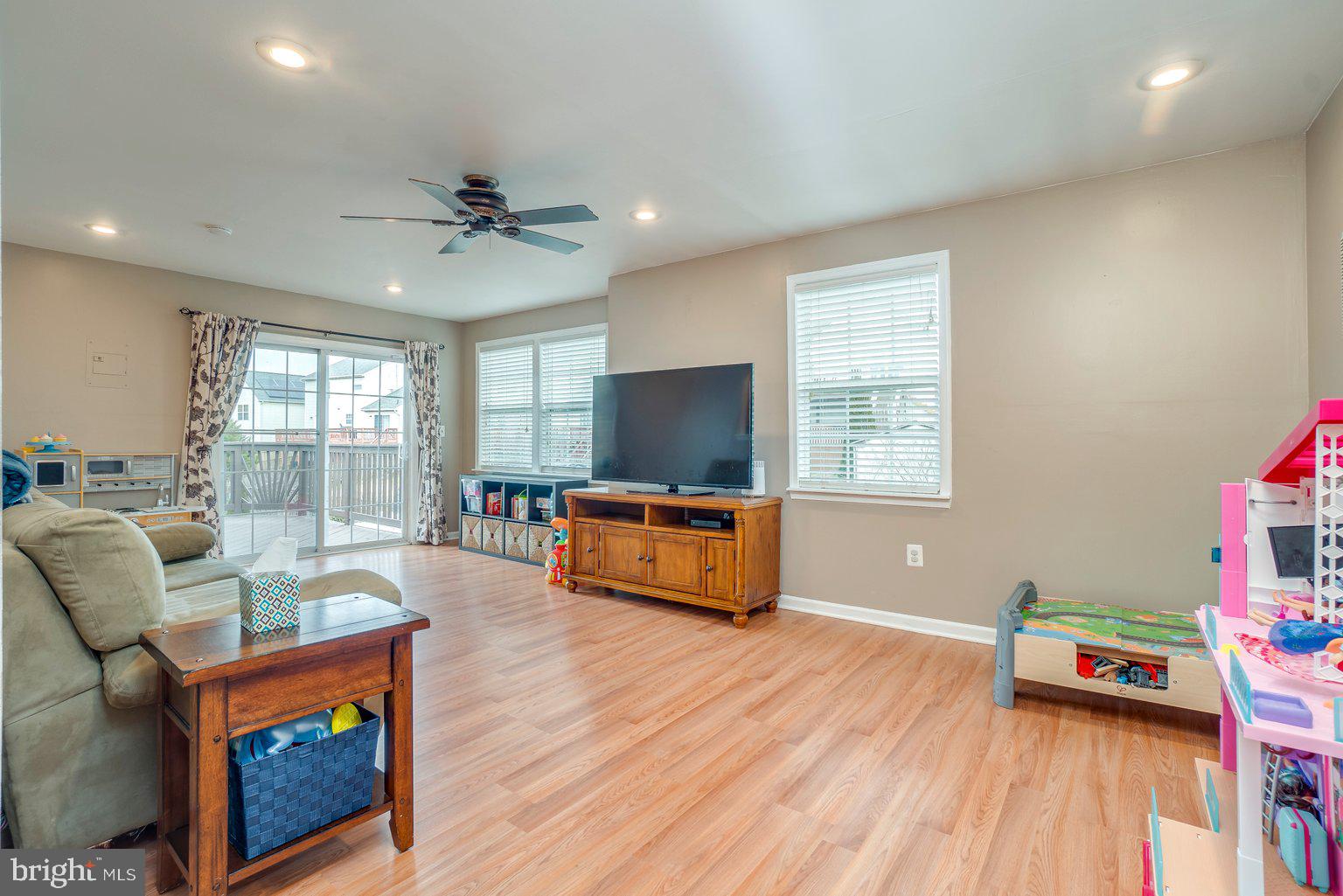 ALMA SMITH - Residential