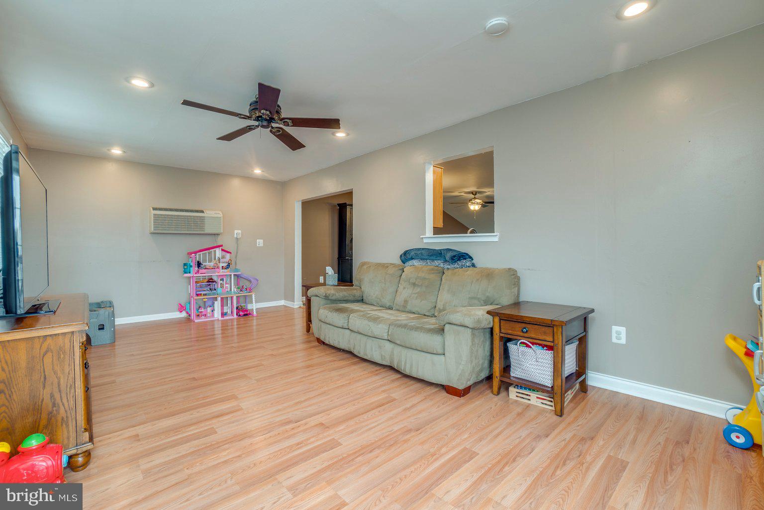 ALMA SMITH - Residential