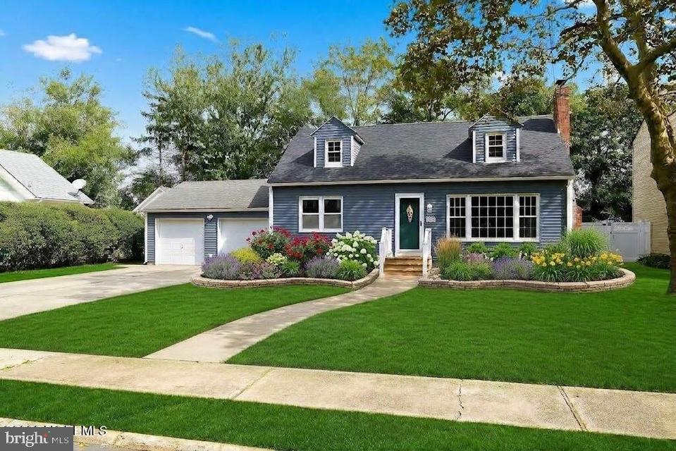 9 HEDGE STREET