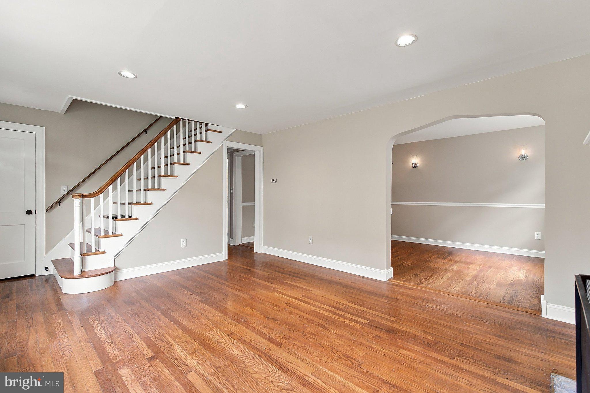 9 HEDGE STREET