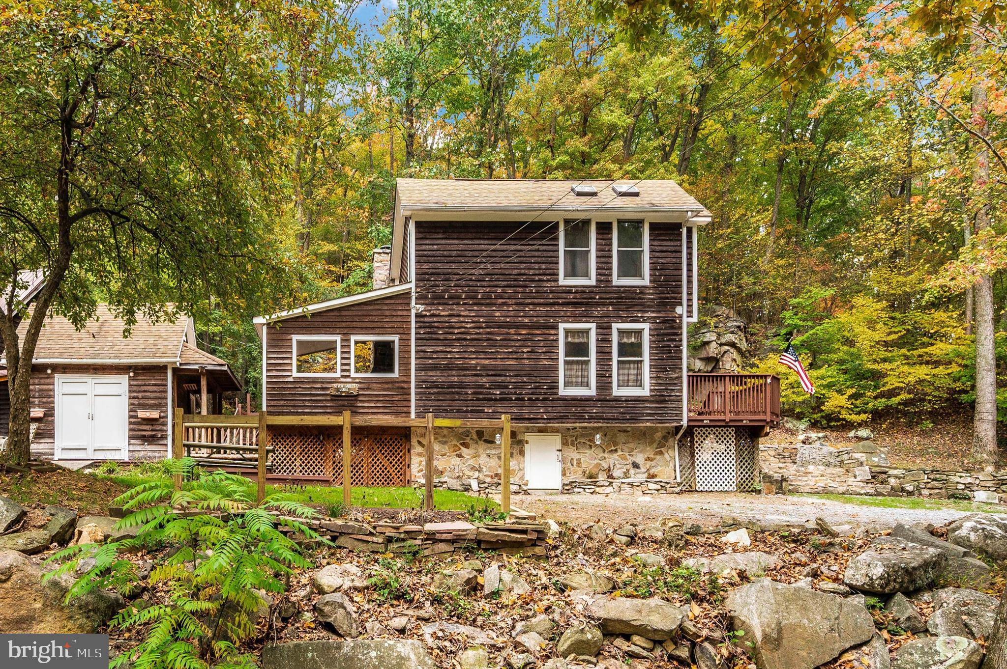 MOUNTAINDALE - Residential