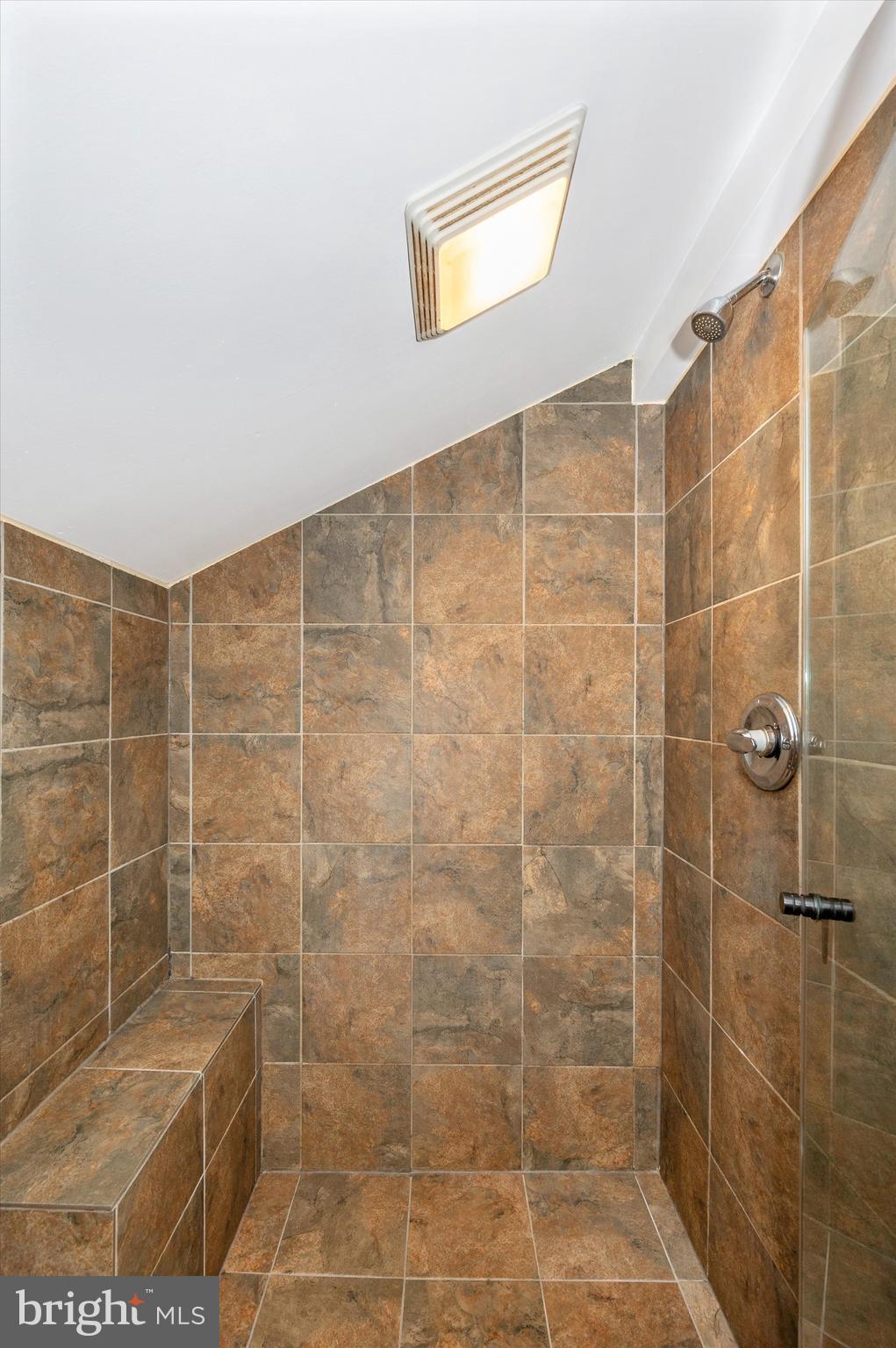 MOUNTAINDALE - Residential