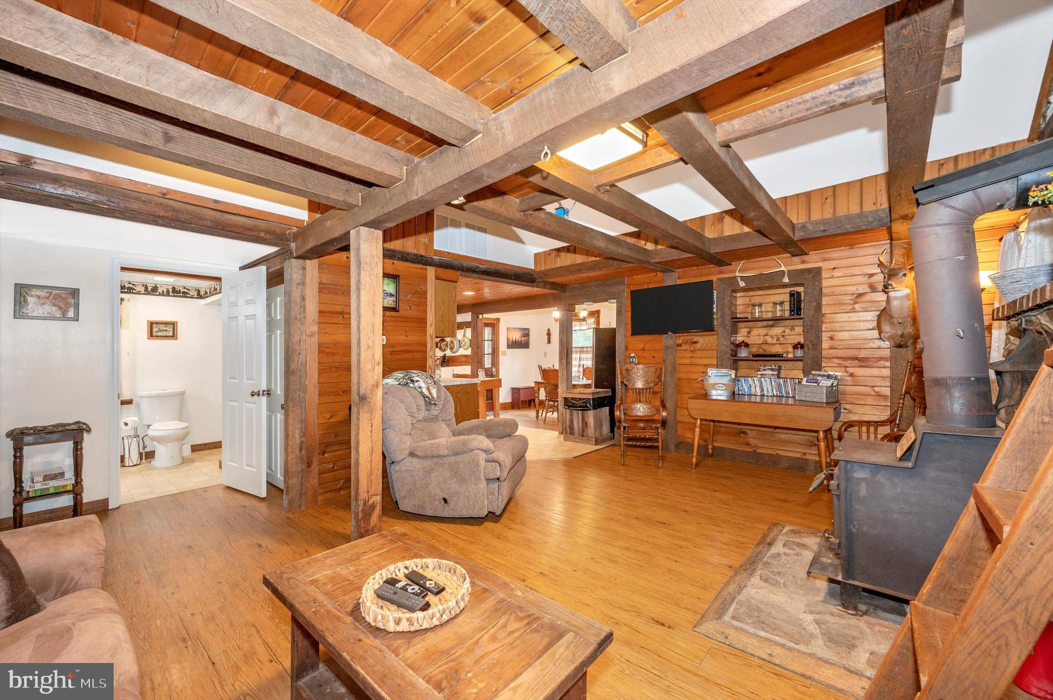 MOUNTAINDALE - Residential