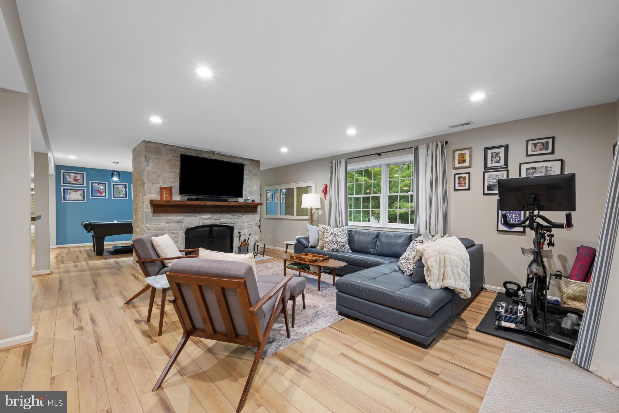 RUXTON - Residential