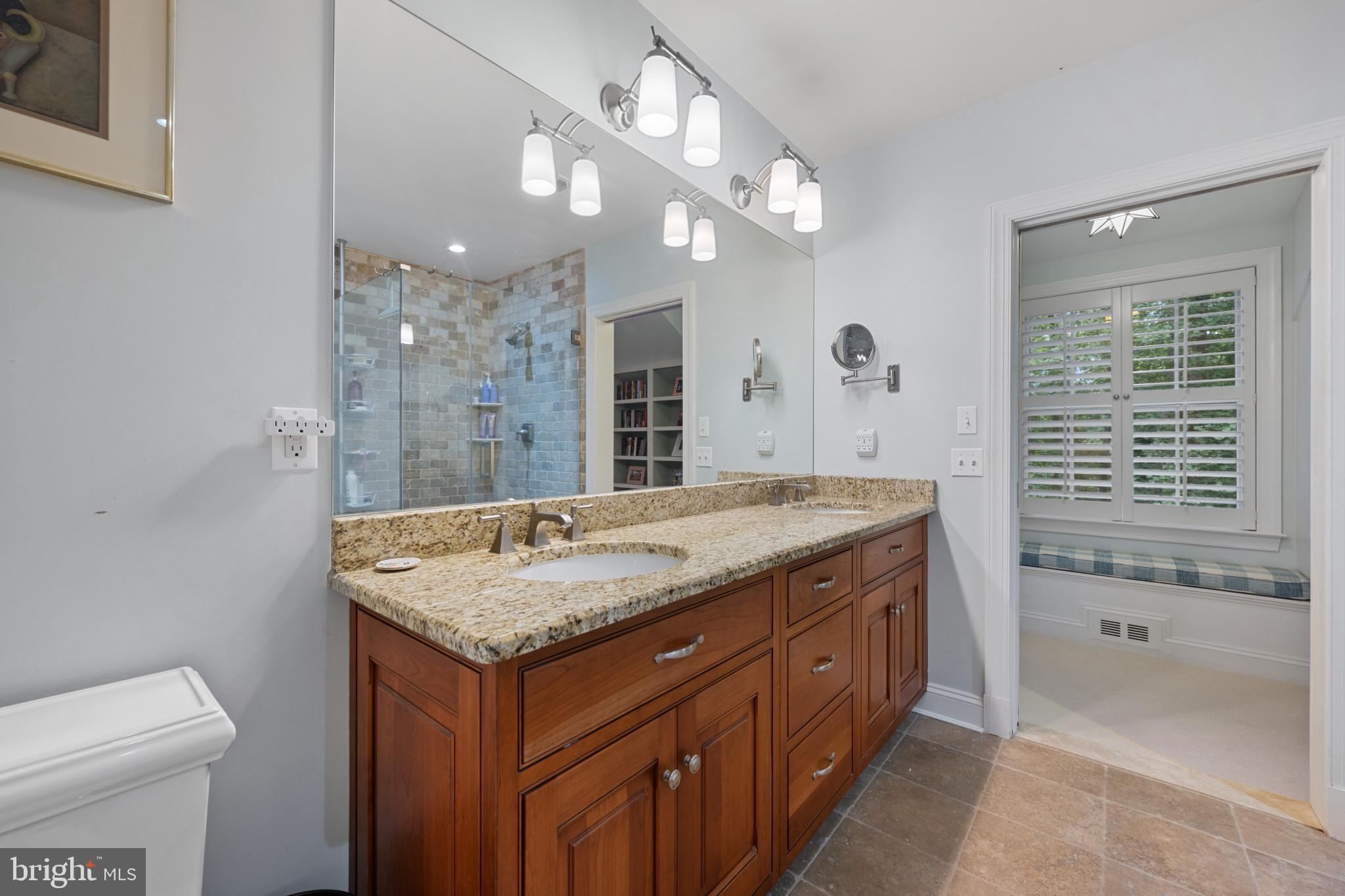 RUXTON - Residential