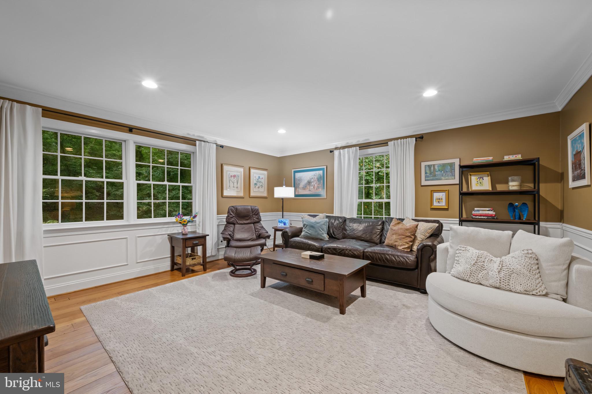 RUXTON - Residential