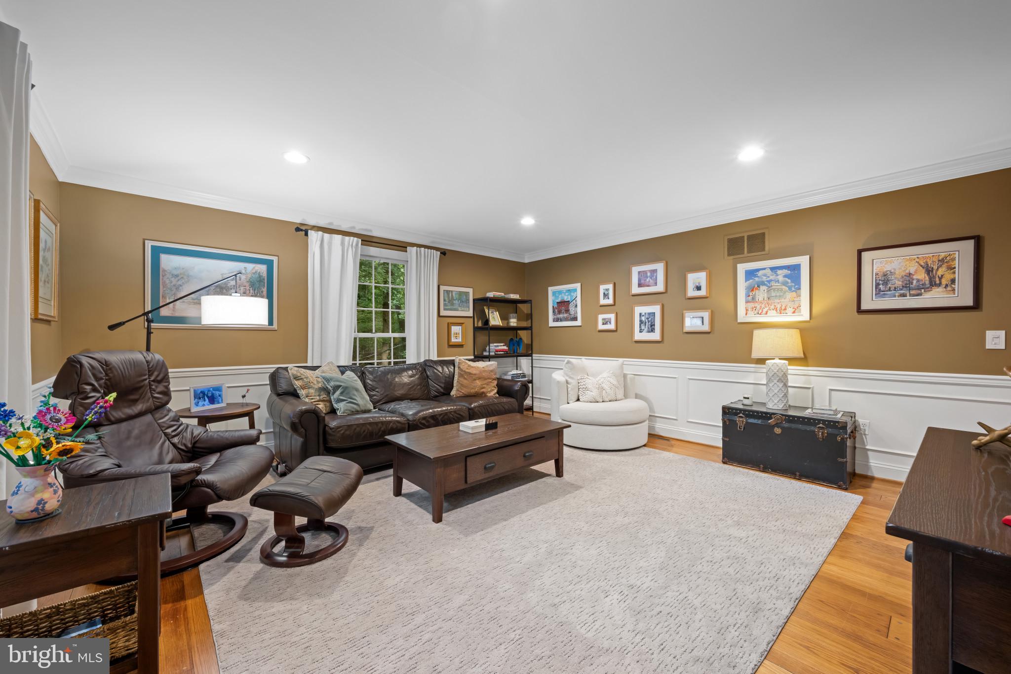 RUXTON - Residential