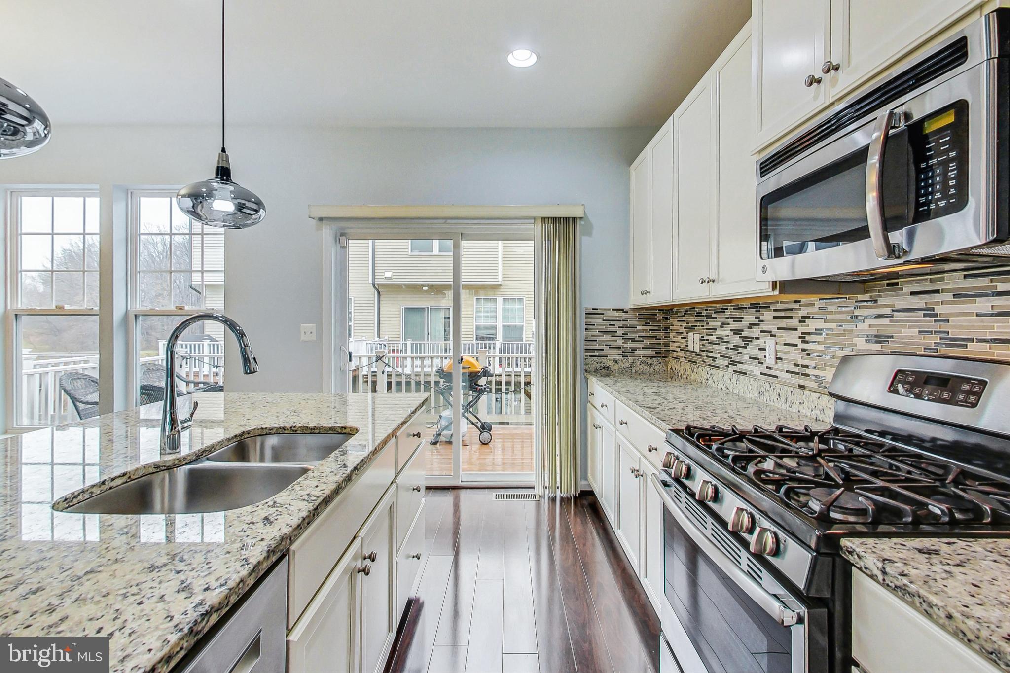 GALLERY PARK - Residential Lease