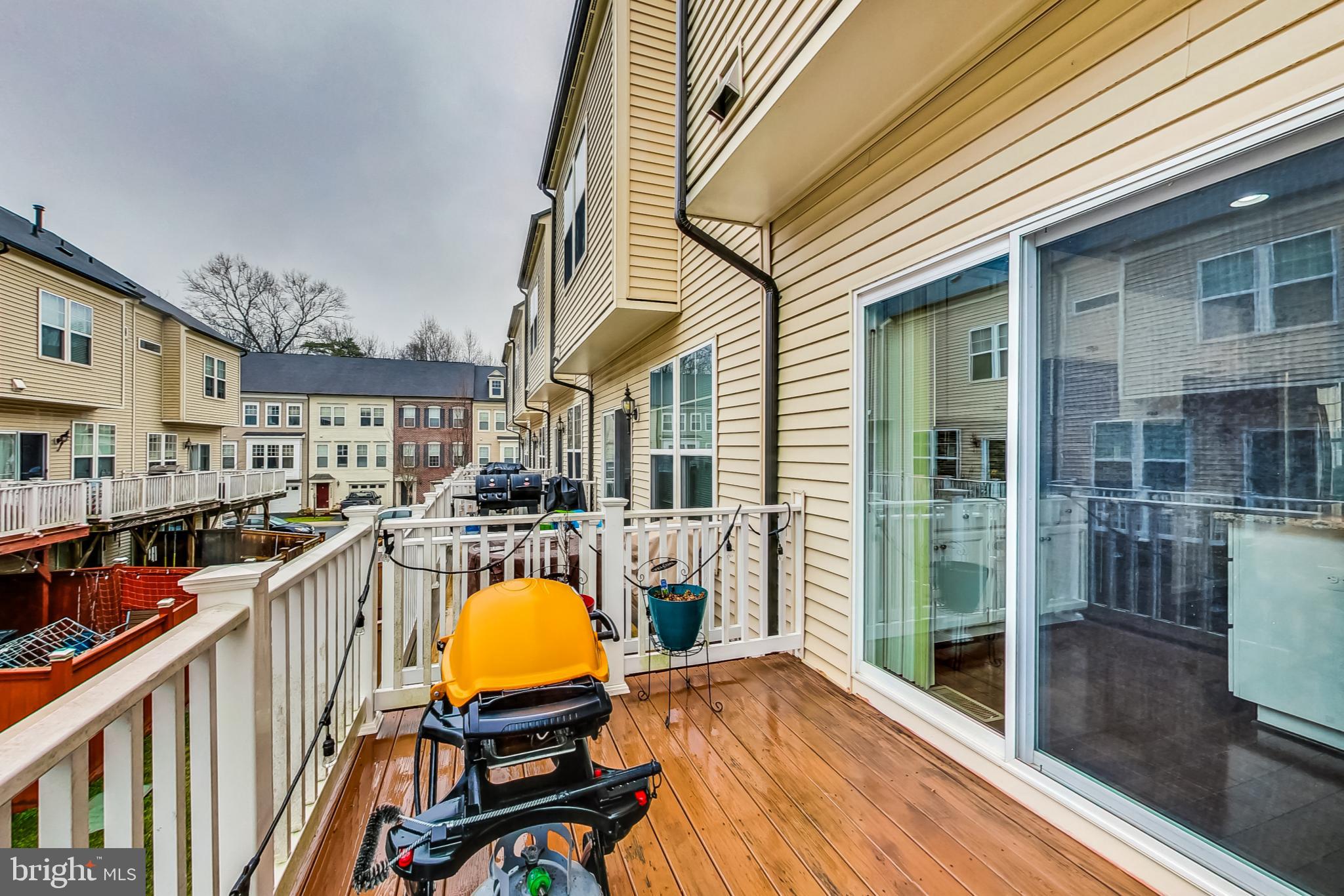 GALLERY PARK - Residential Lease