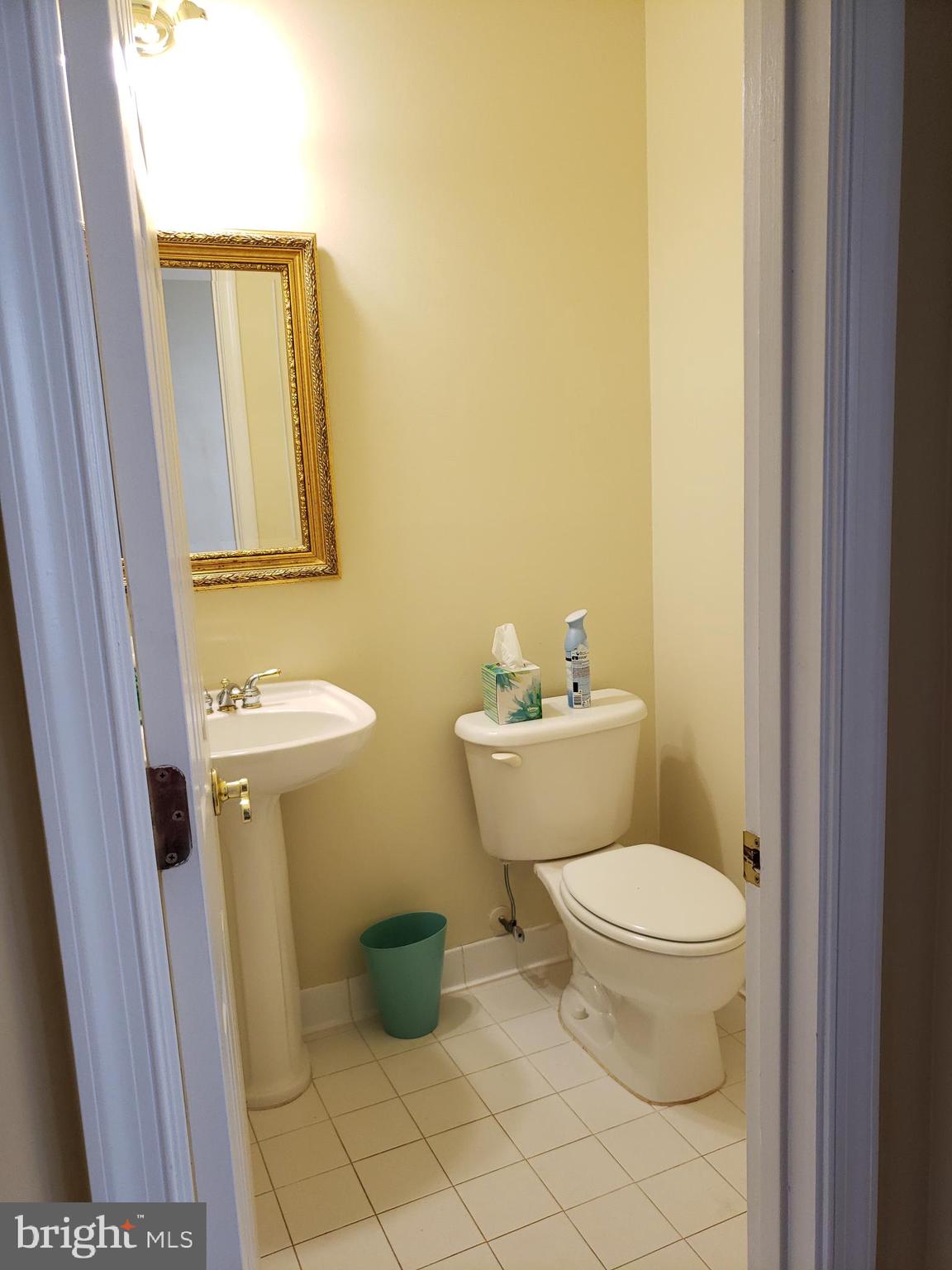 POTOMAC STATION - Residential Lease