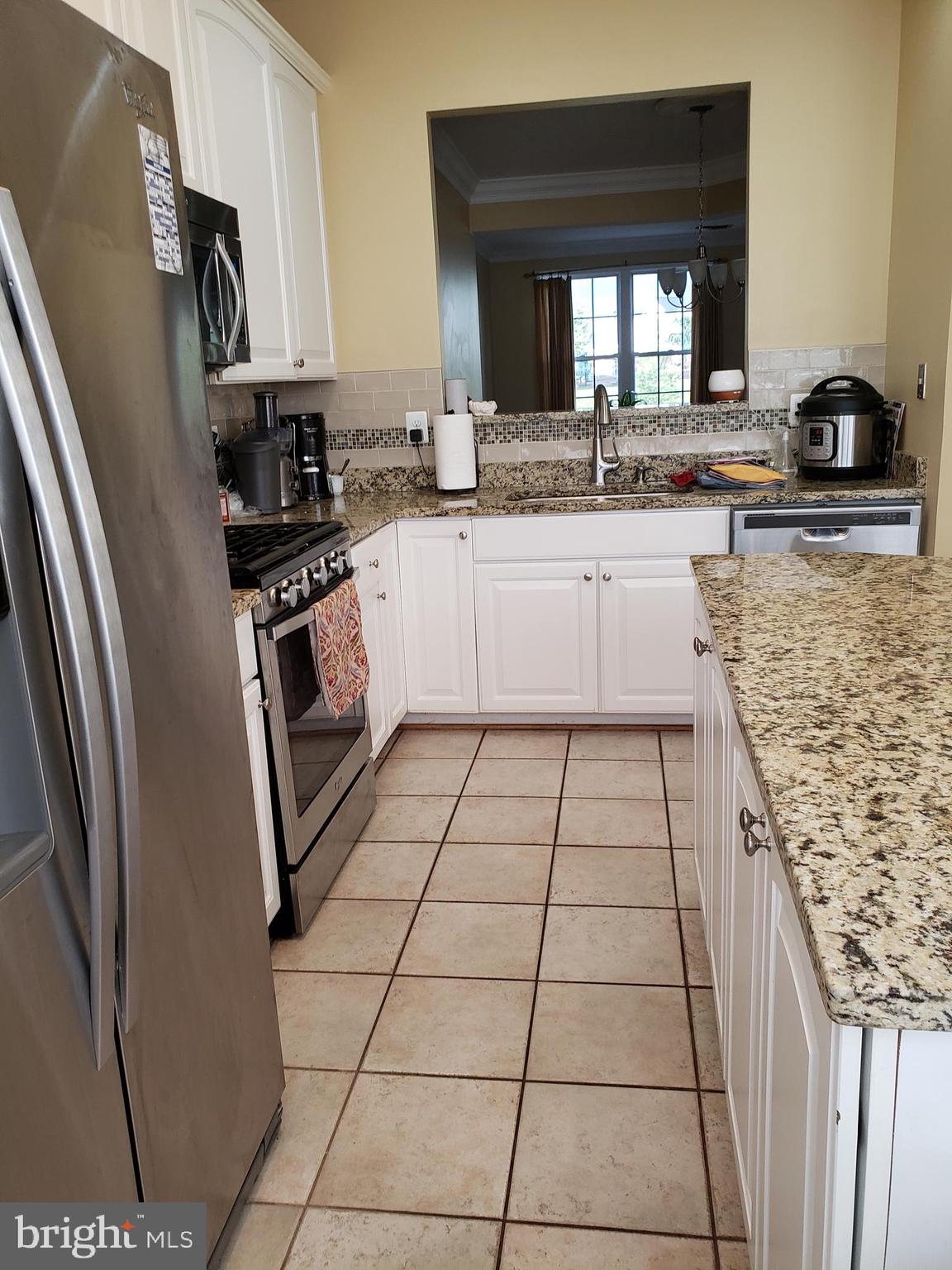 POTOMAC STATION - Residential Lease