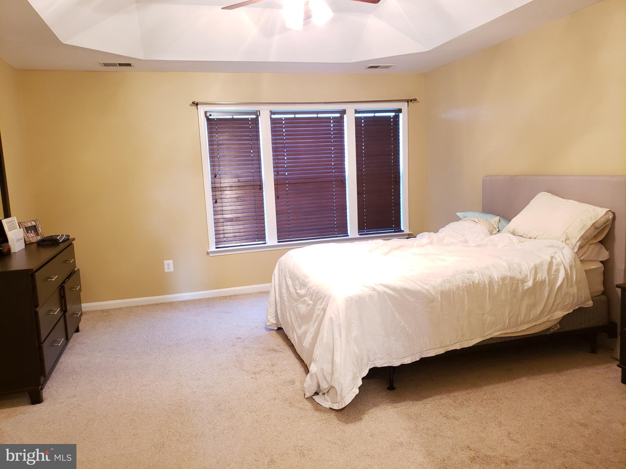 POTOMAC STATION - Residential Lease