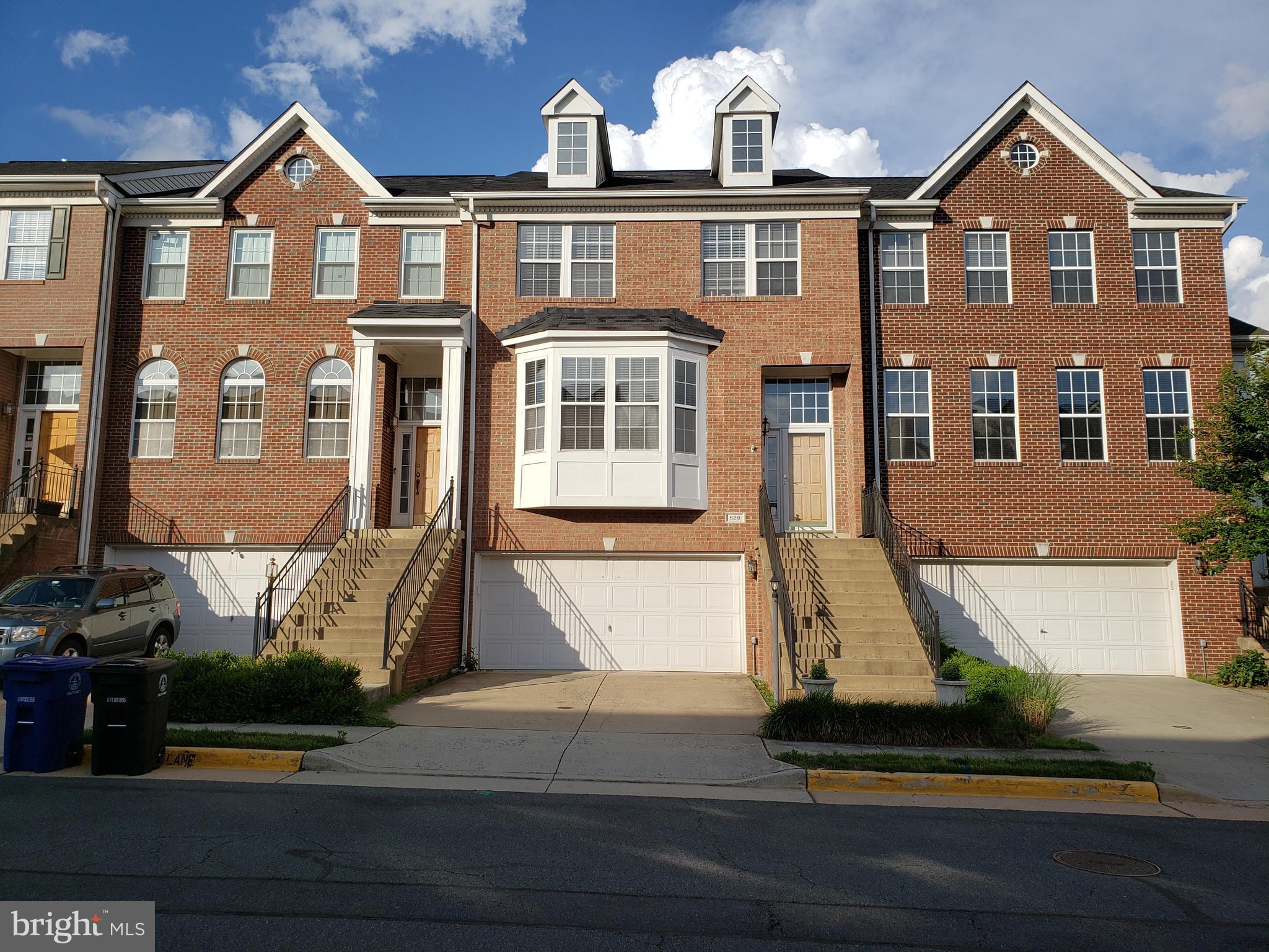 POTOMAC STATION - Residential Lease