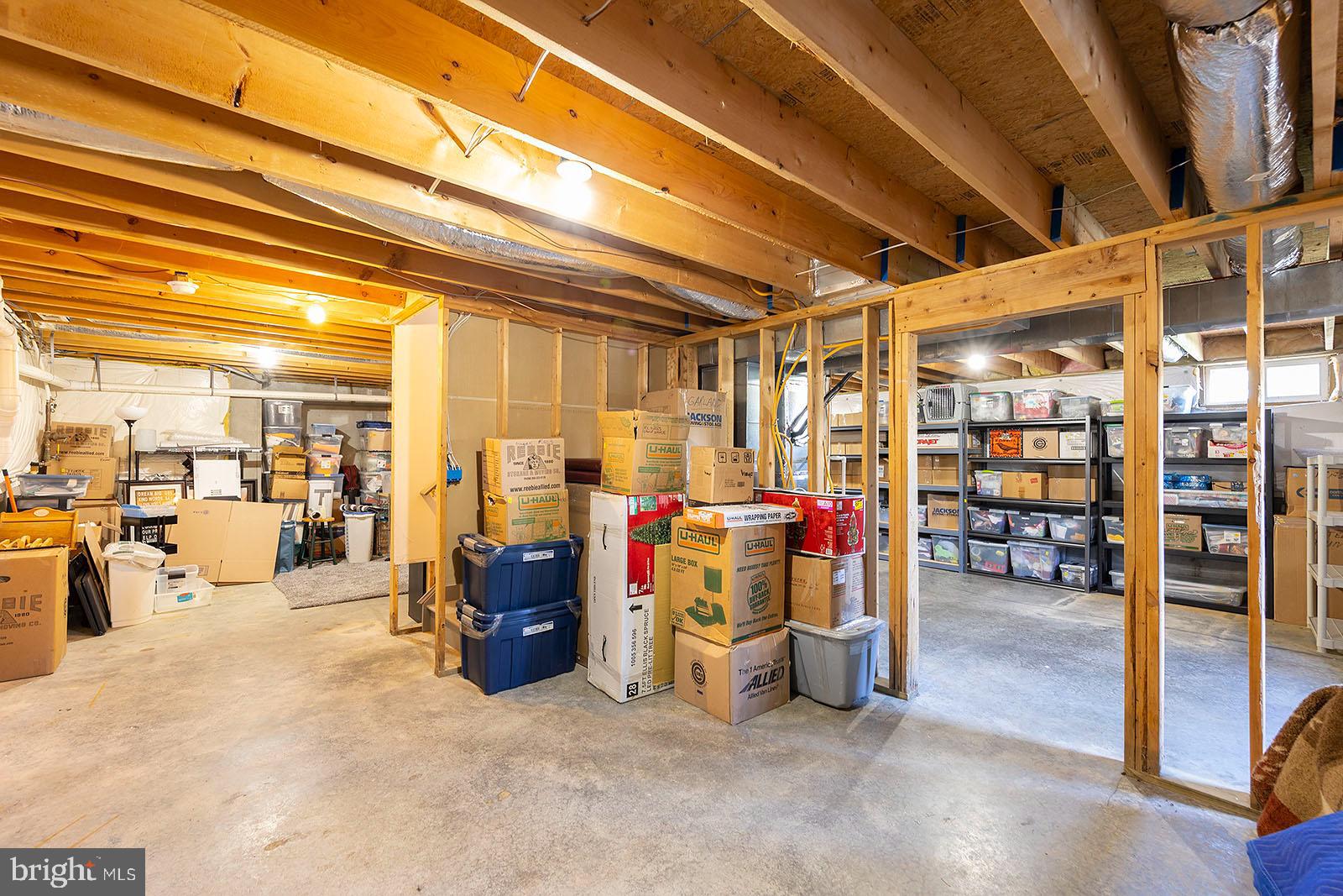 CANTER ESTATES - Residential