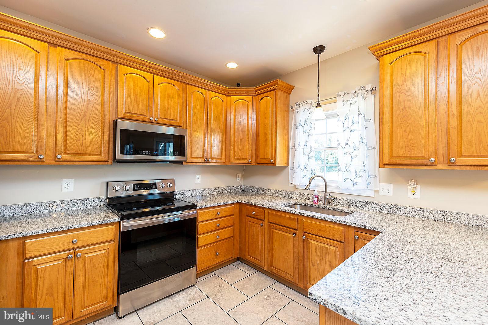 CANTER ESTATES - Residential