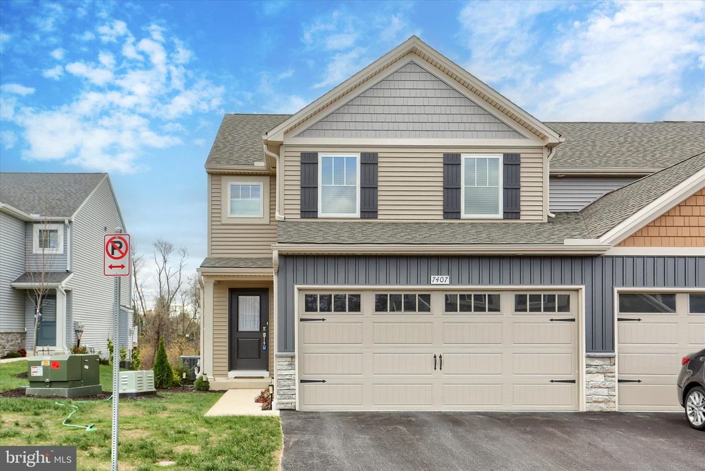 Photo of 7407 Red Oak Ct, HARRISBURG, PA 17112 (MLS # PADA2051582)