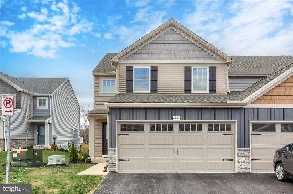 Photo of 7407 Red Oak Ct, HARRISBURG, PA 17112 (MLS # PADA2051582)