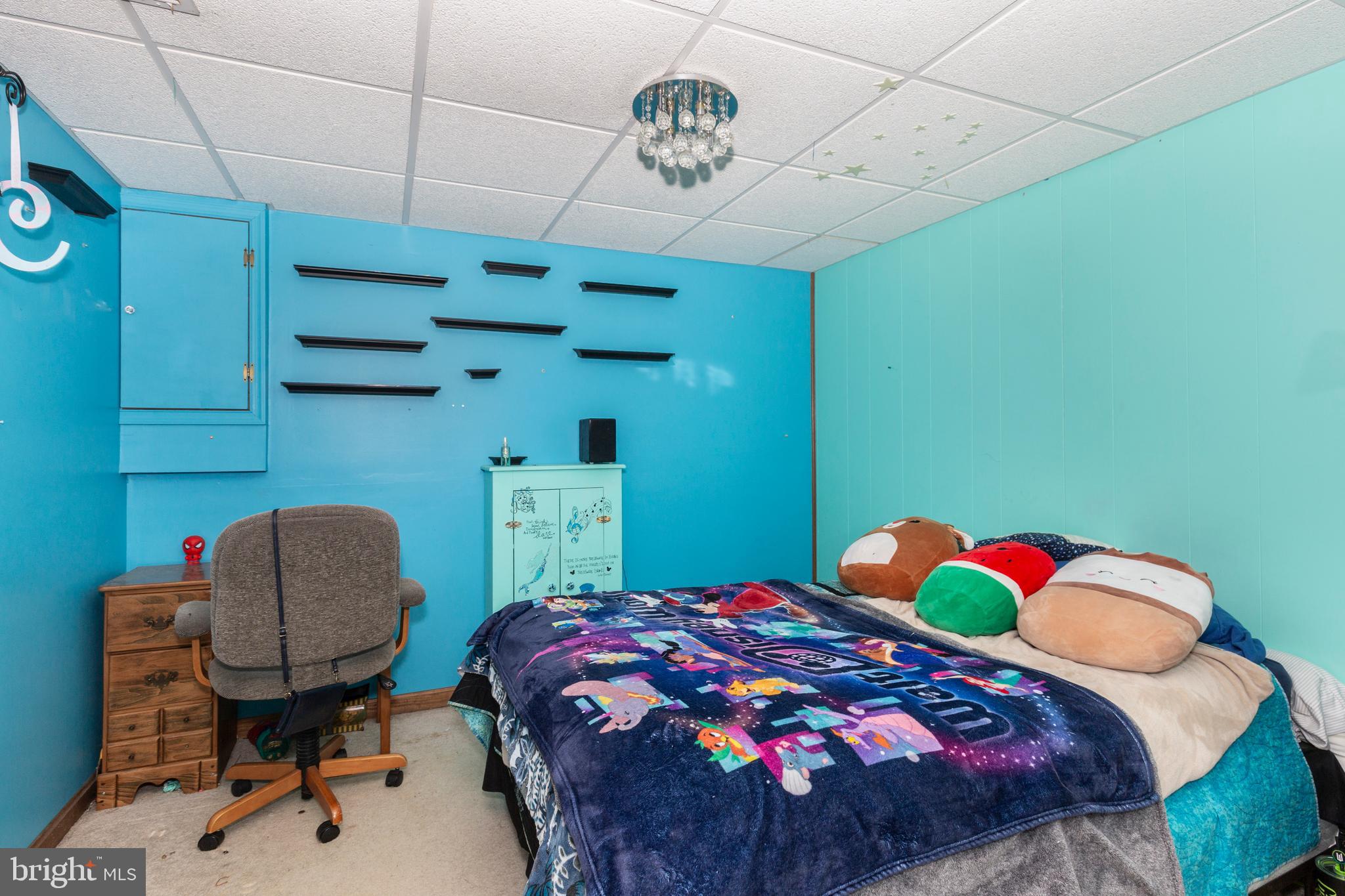 HOLLAND HILL - Residential