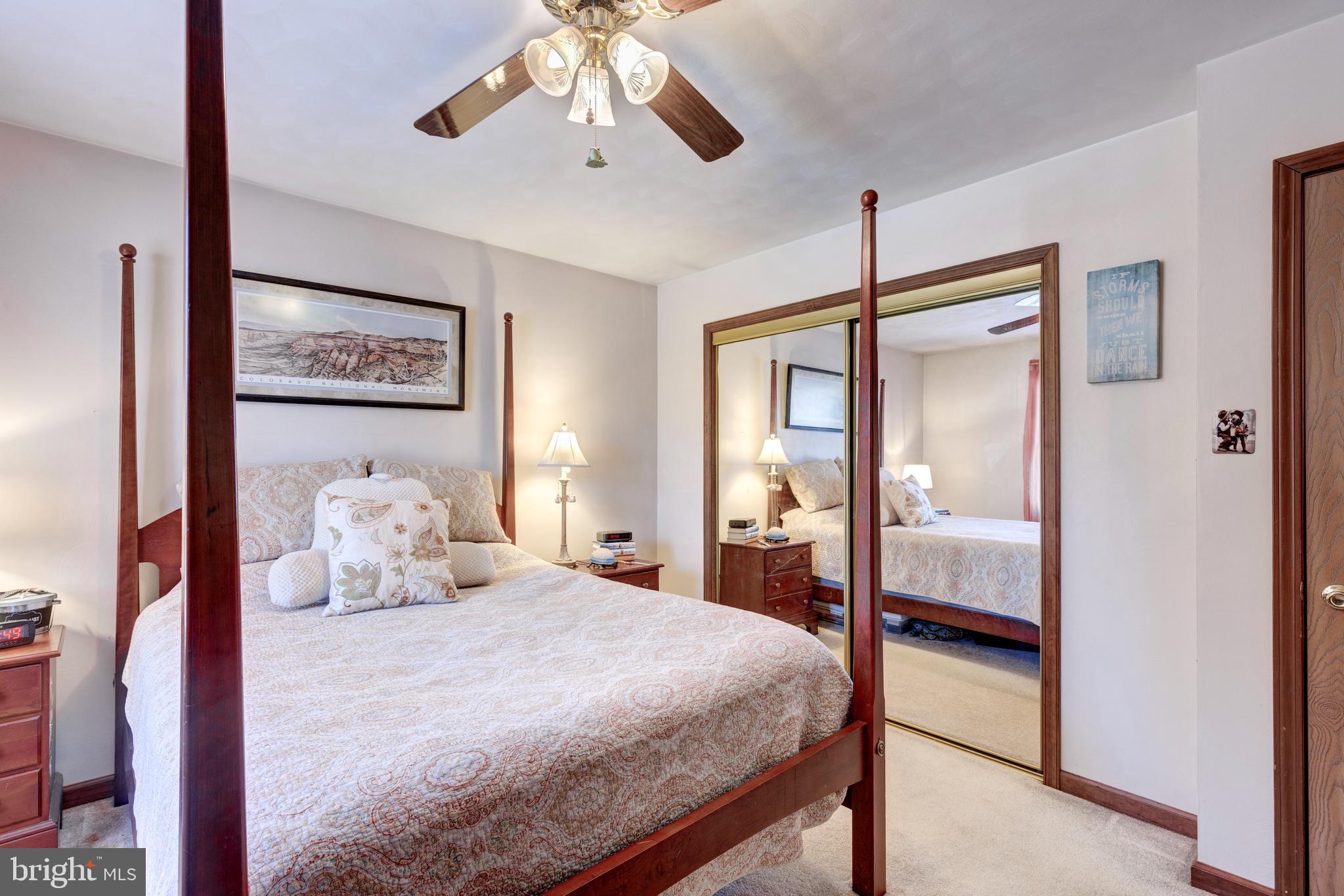 HOLLAND HILL - Residential