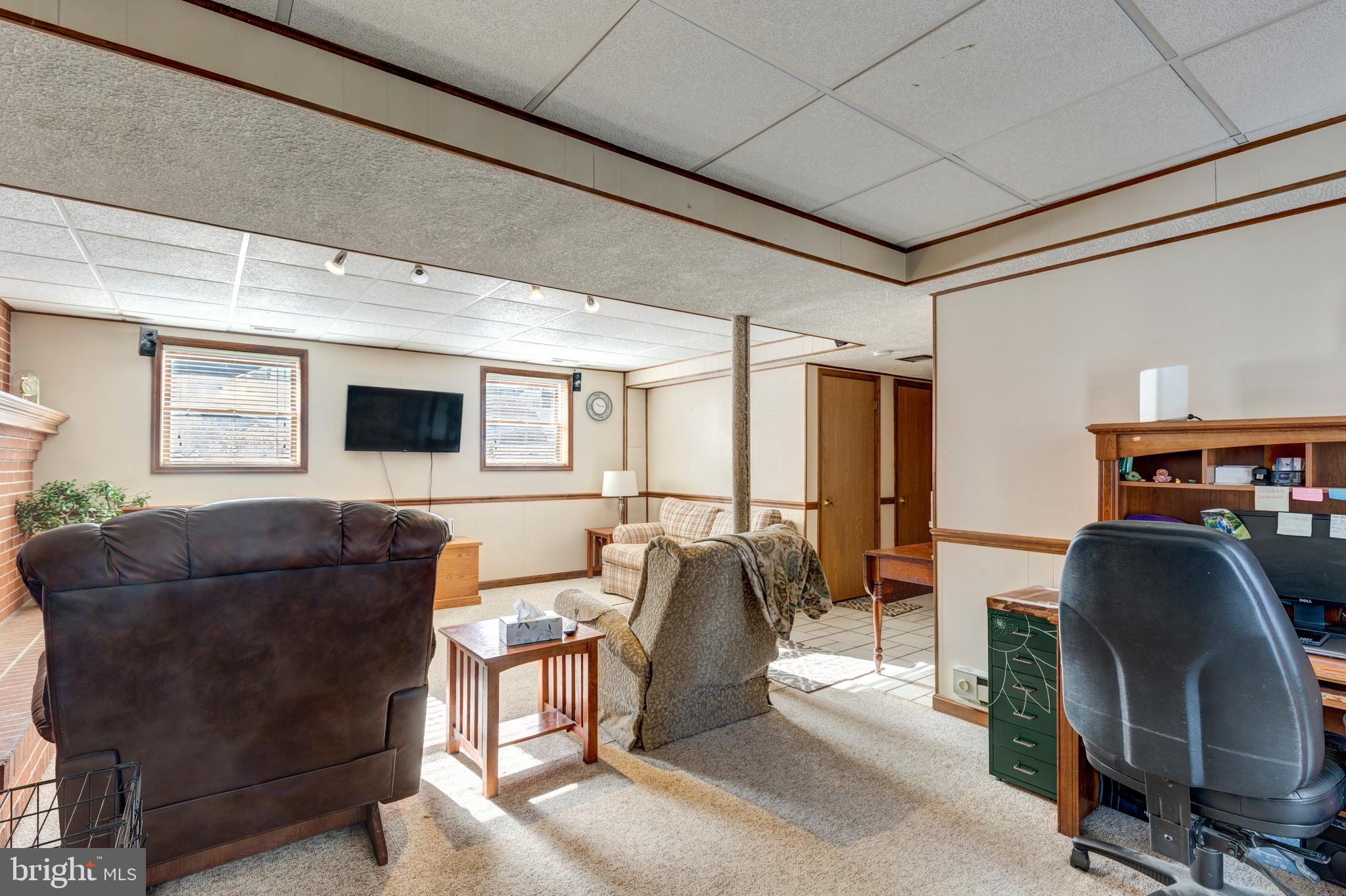 HOLLAND HILL - Residential