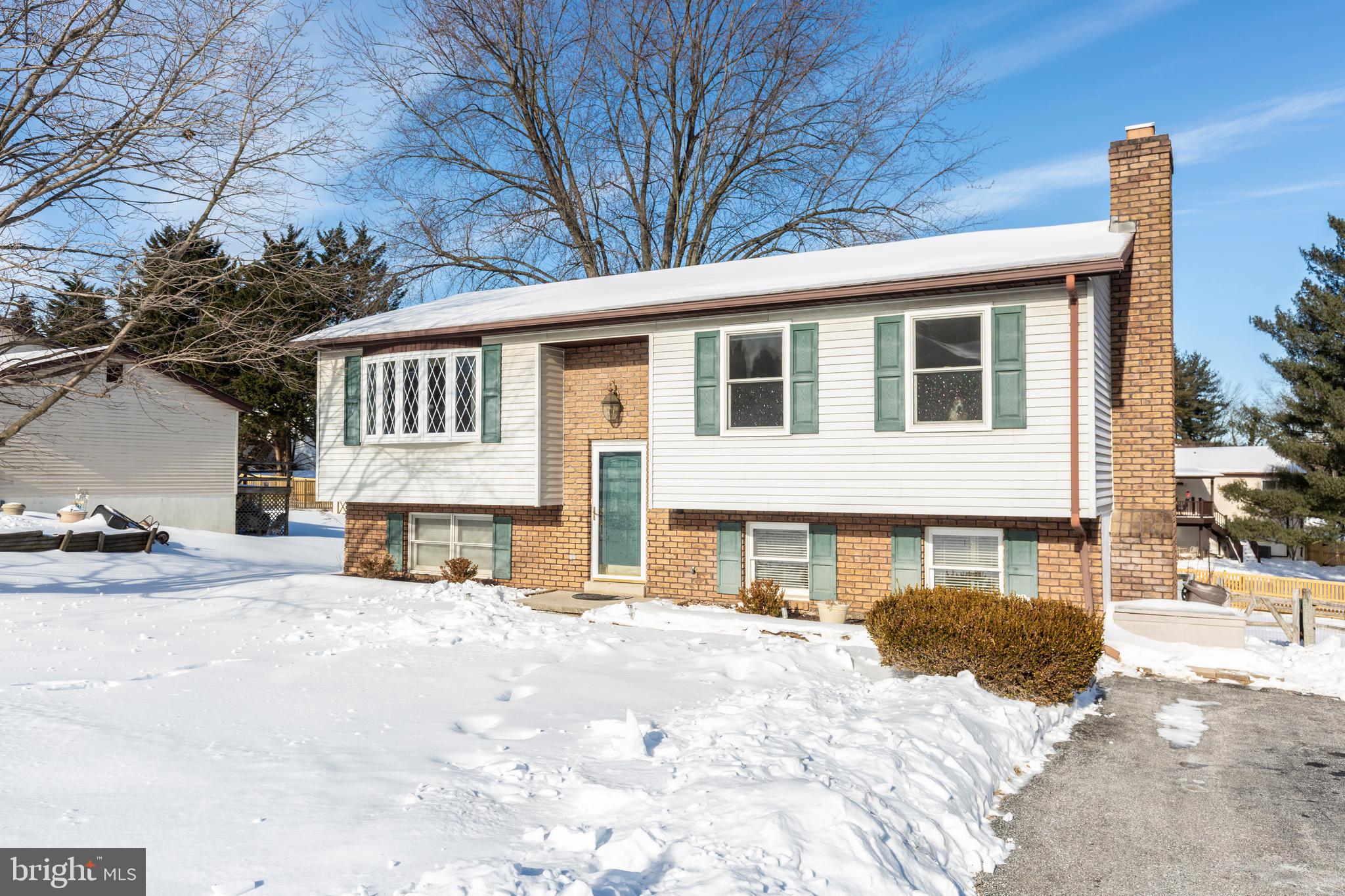 HOLLAND HILL - Residential