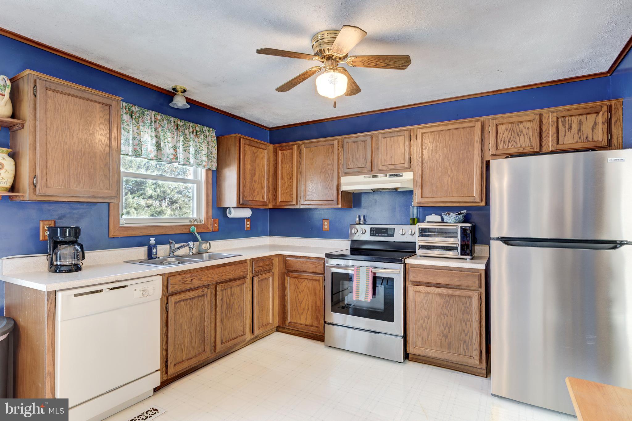 HOLLAND HILL - Residential