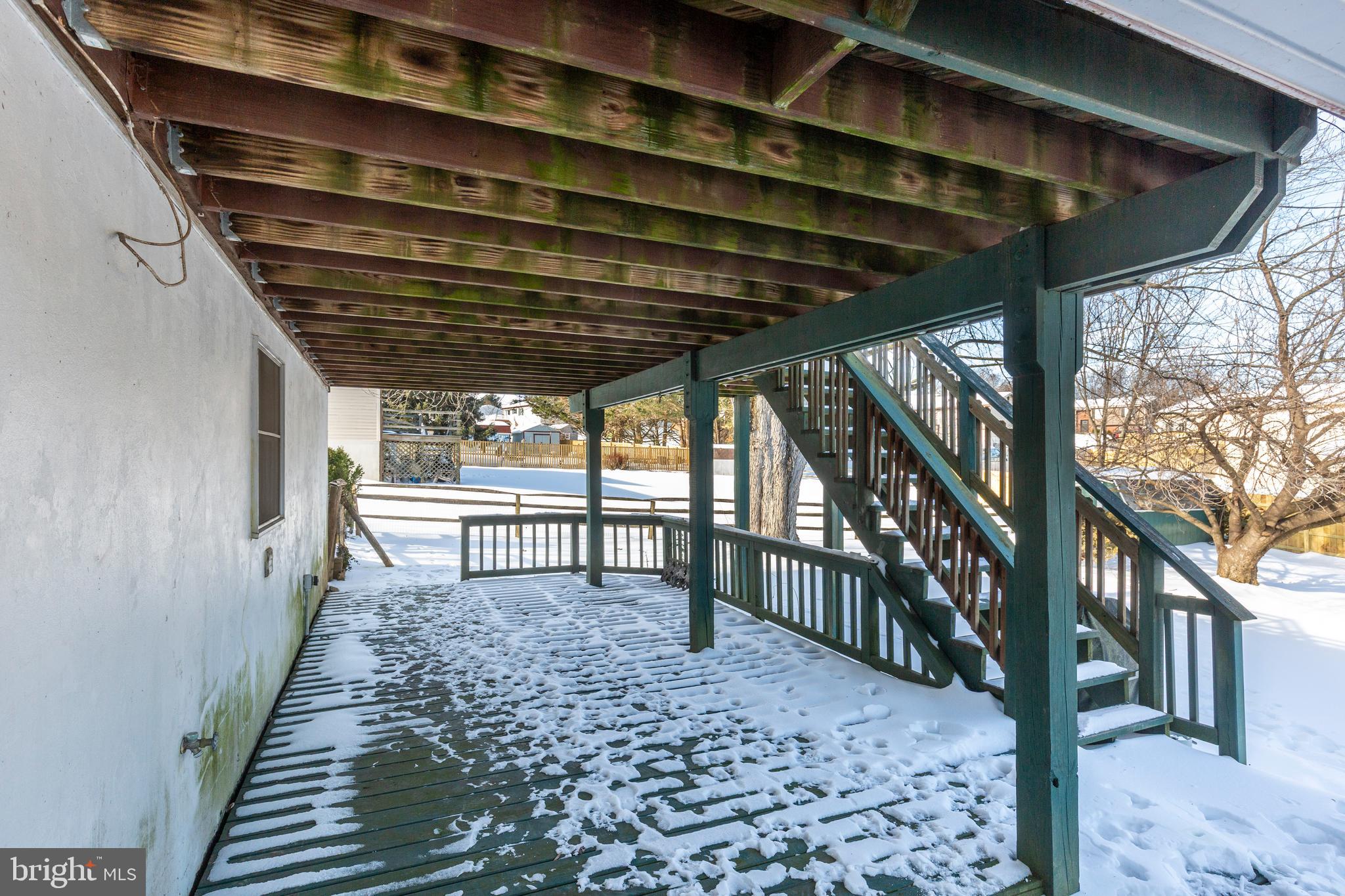 HOLLAND HILL - Residential