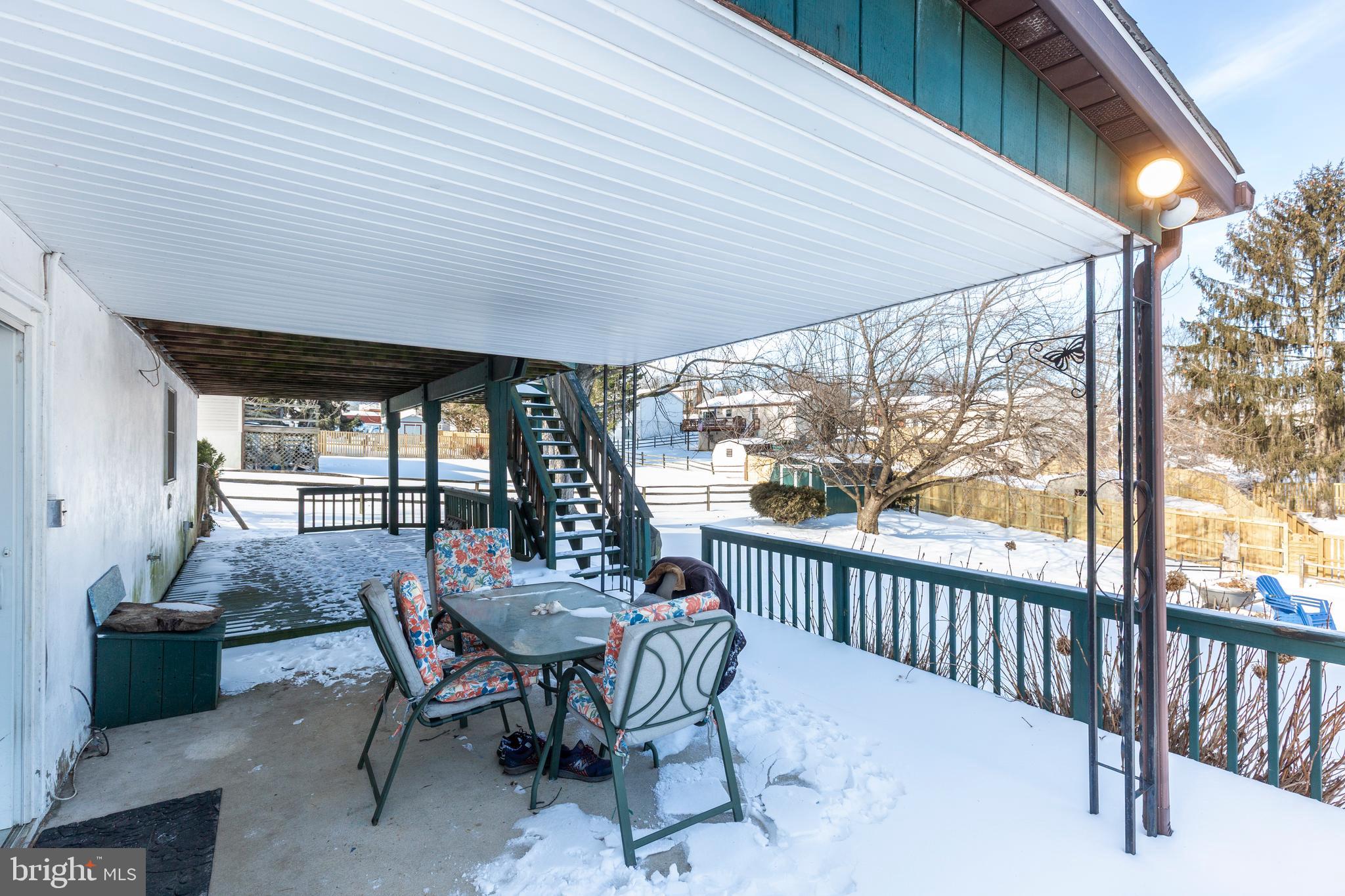 HOLLAND HILL - Residential