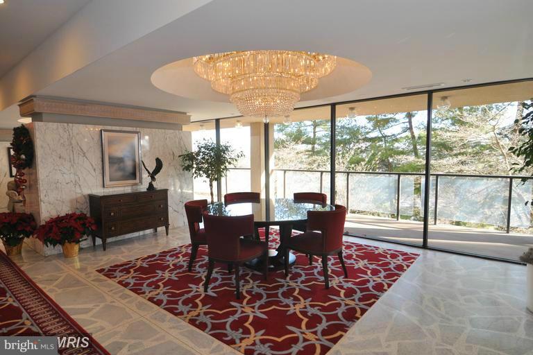 THE REPRESENTATIVE - Residential Lease