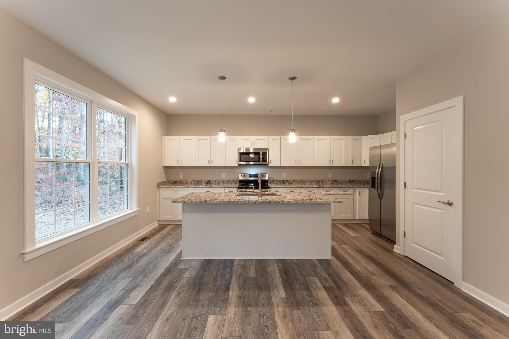 HORSESHOE COVE - Residential