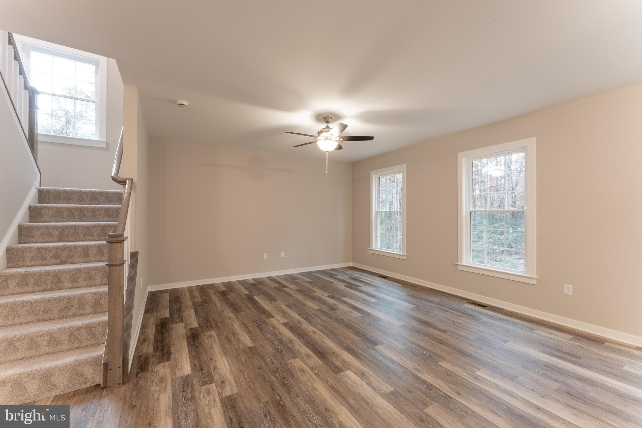 HORSESHOE COVE - Residential