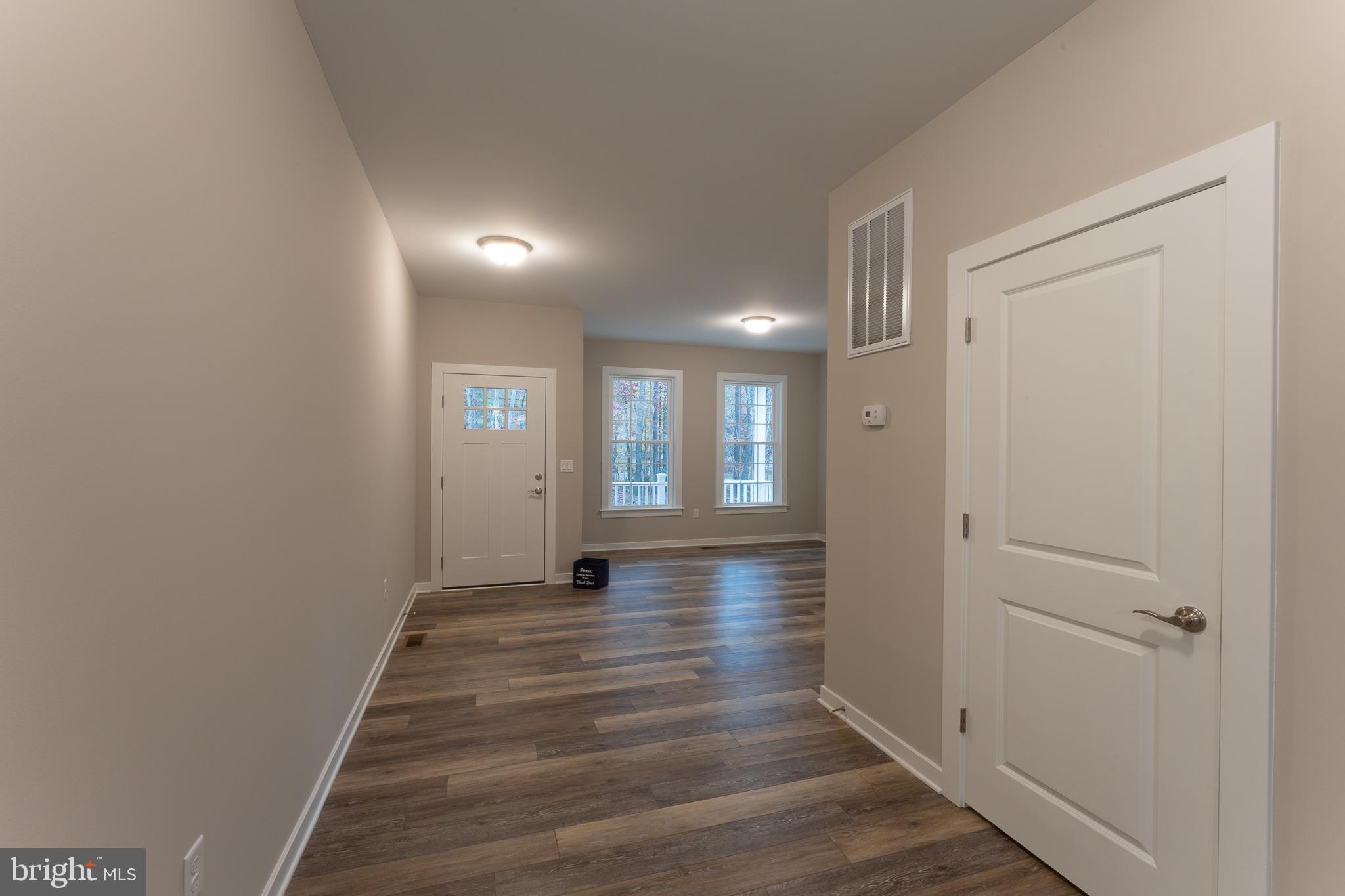 HORSESHOE COVE - Residential