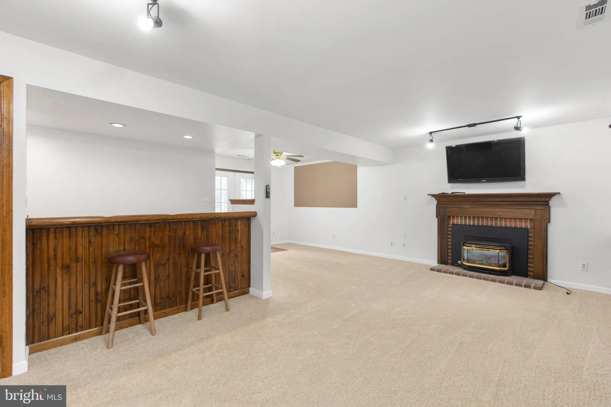 Fredericksburg, Virginia 22406, United States, 4 Bedrooms Bedrooms, ,3 BathroomsBathrooms,Residential,Active,89467