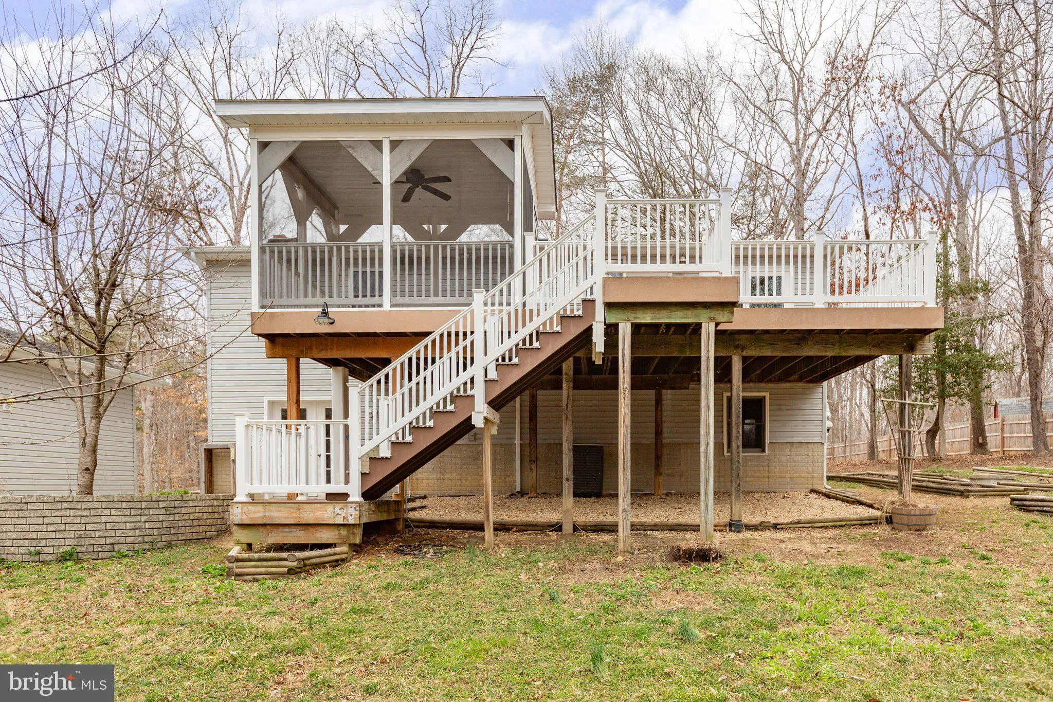 Fredericksburg, Virginia 22406, United States, 4 Bedrooms Bedrooms, ,3 BathroomsBathrooms,Residential,Active,89467