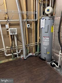 FORT HILL FARMS - Residential