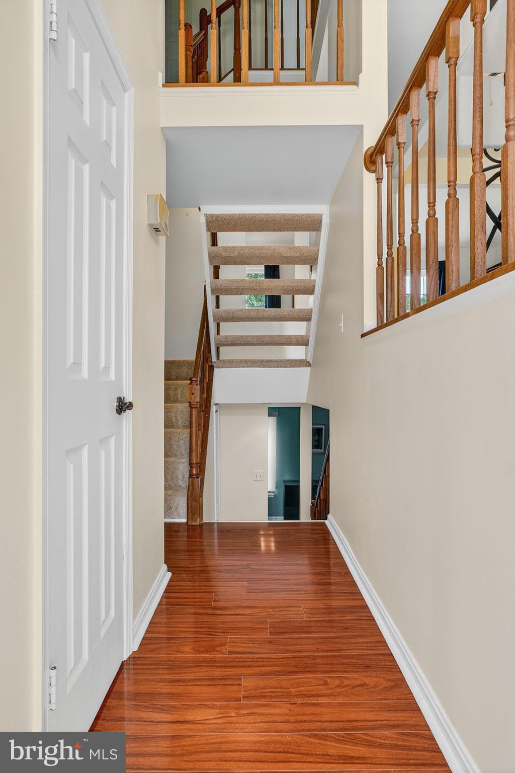 2706 SHERWOOD HALL LANE