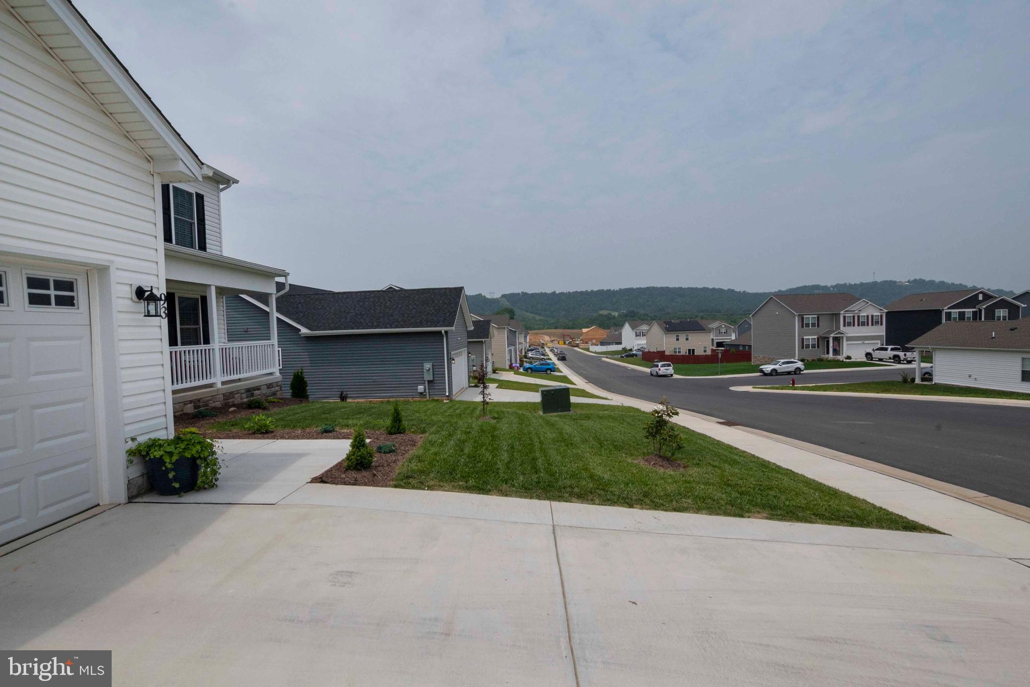 RED HILL - Residential