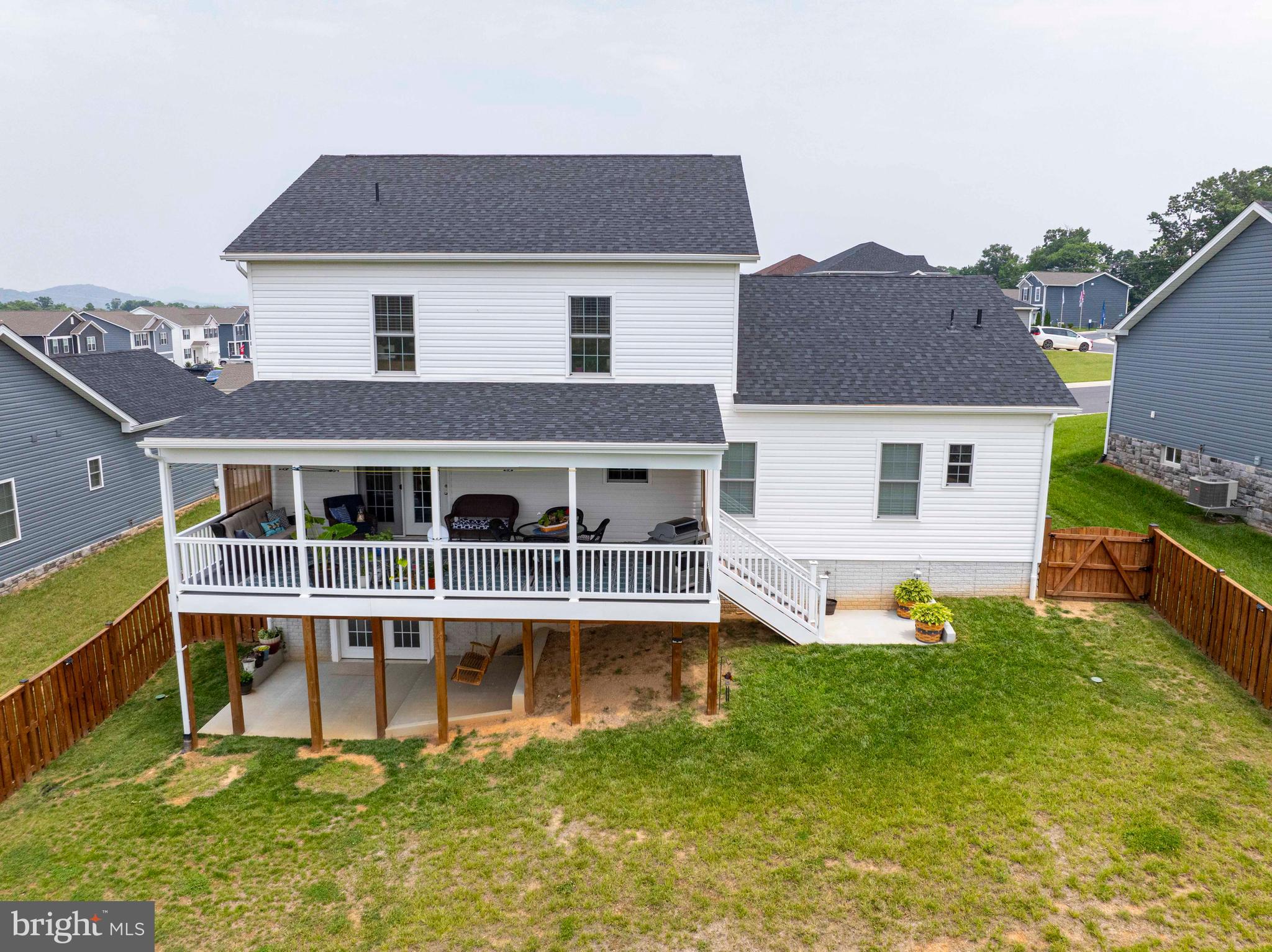 RED HILL - Residential