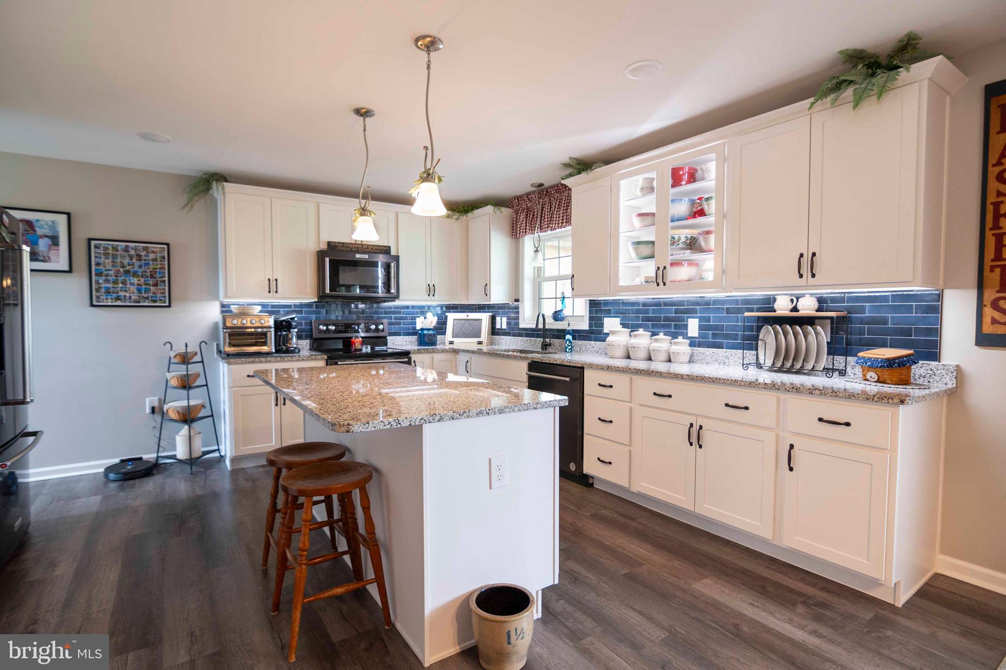 RED HILL - Residential