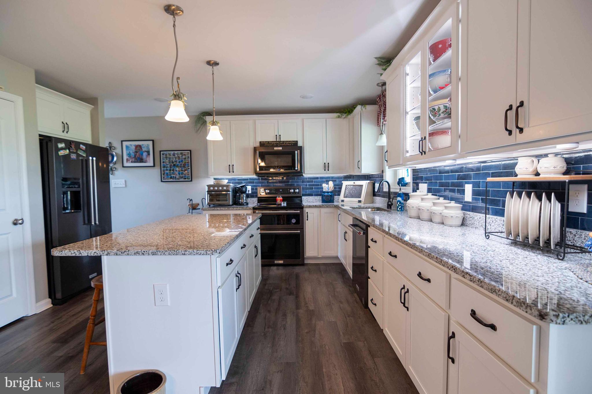 RED HILL - Residential