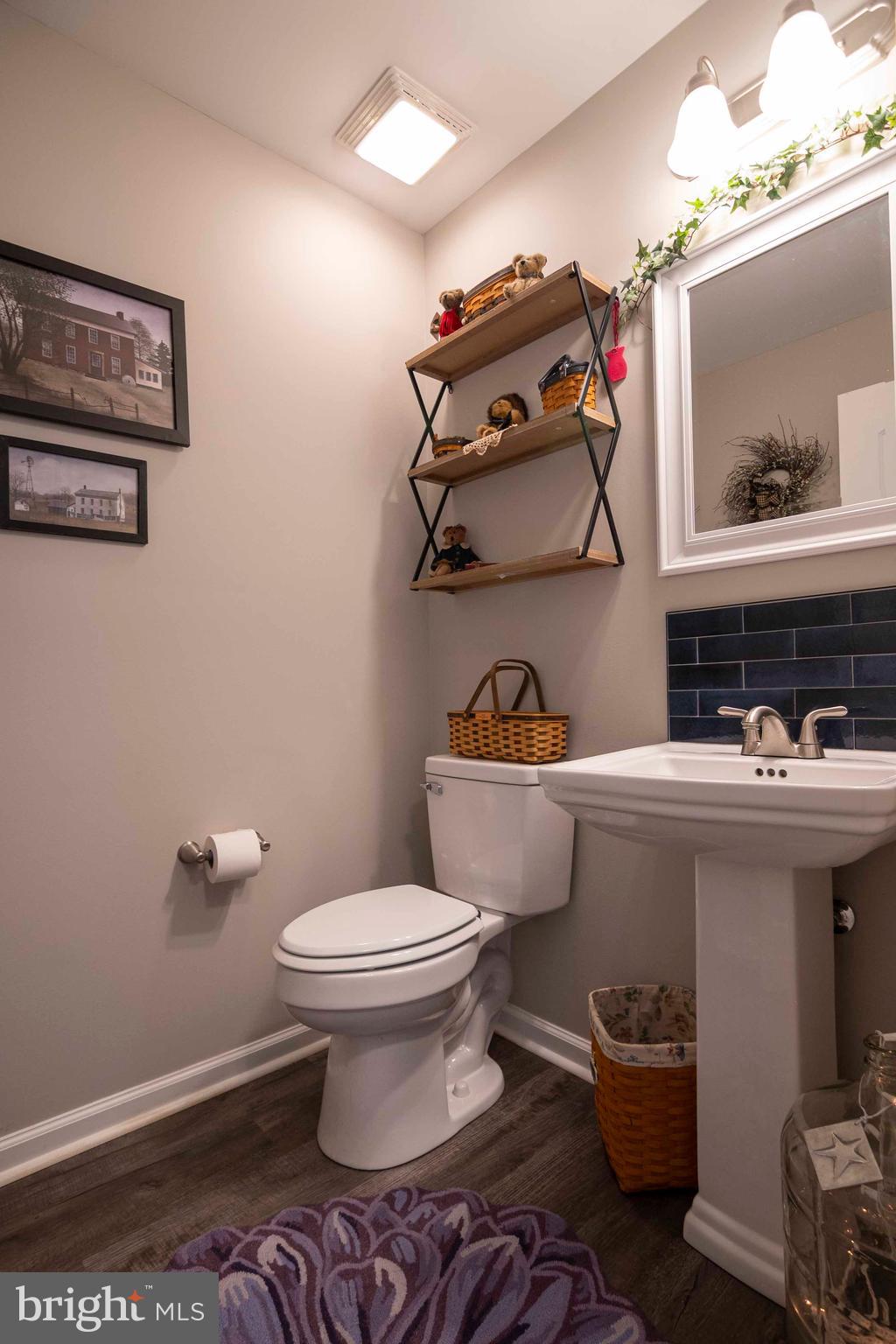 RED HILL - Residential