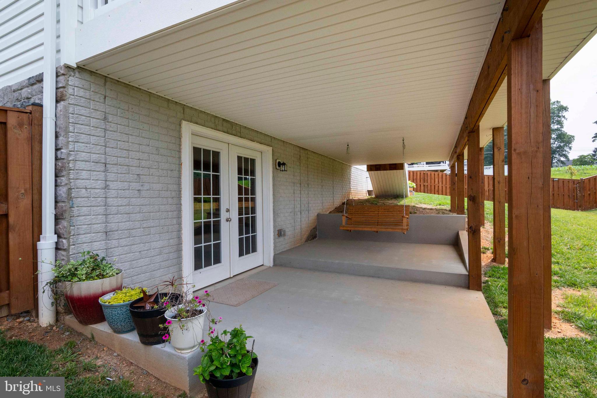 RED HILL - Residential