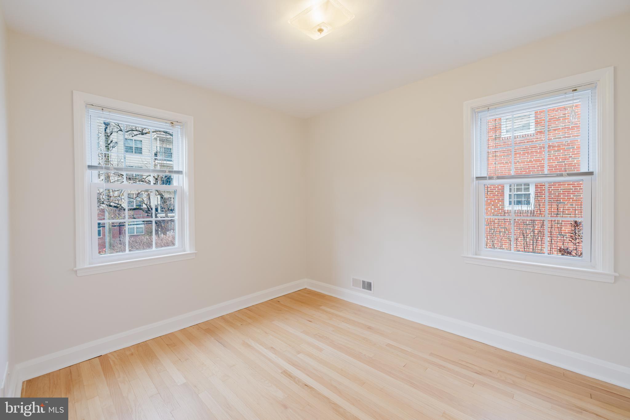 TOWSON PARK - Residential Lease