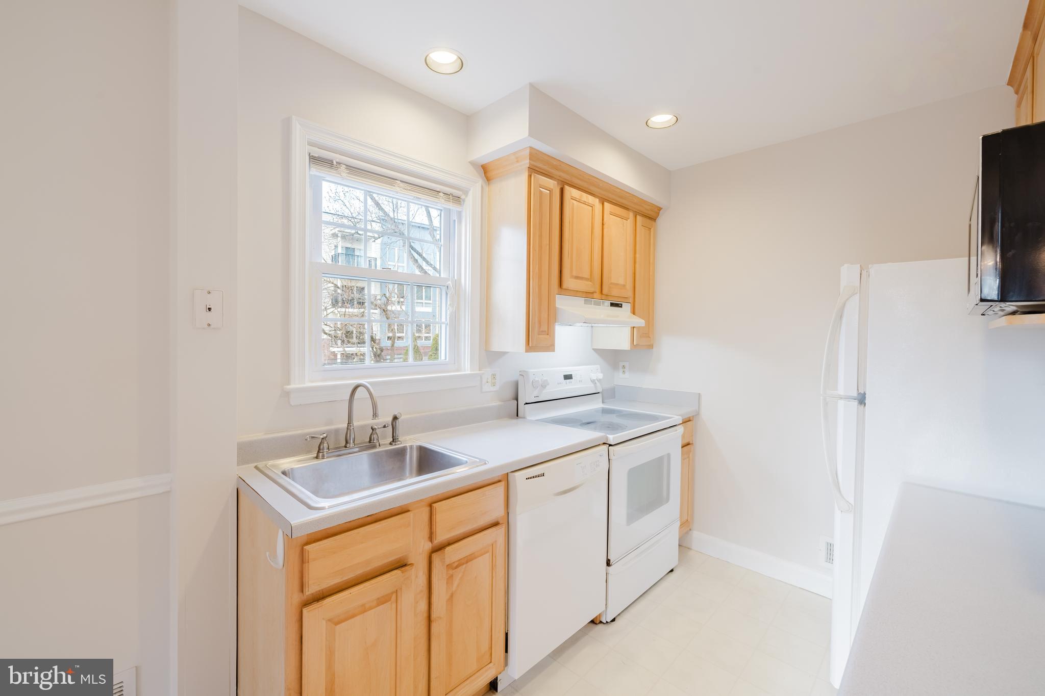 TOWSON PARK - Residential Lease