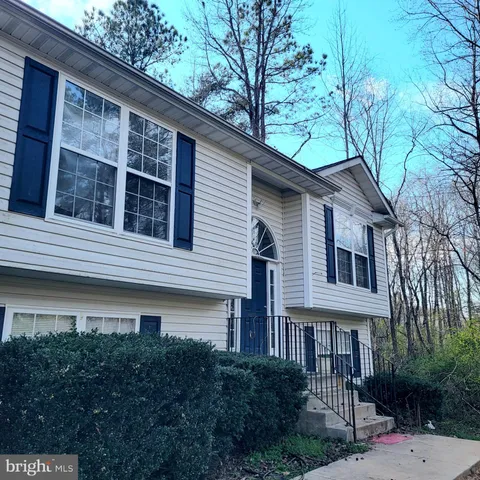 747 Glen Cove Drive, Ruther Glen, VA MLS: VACV2007922