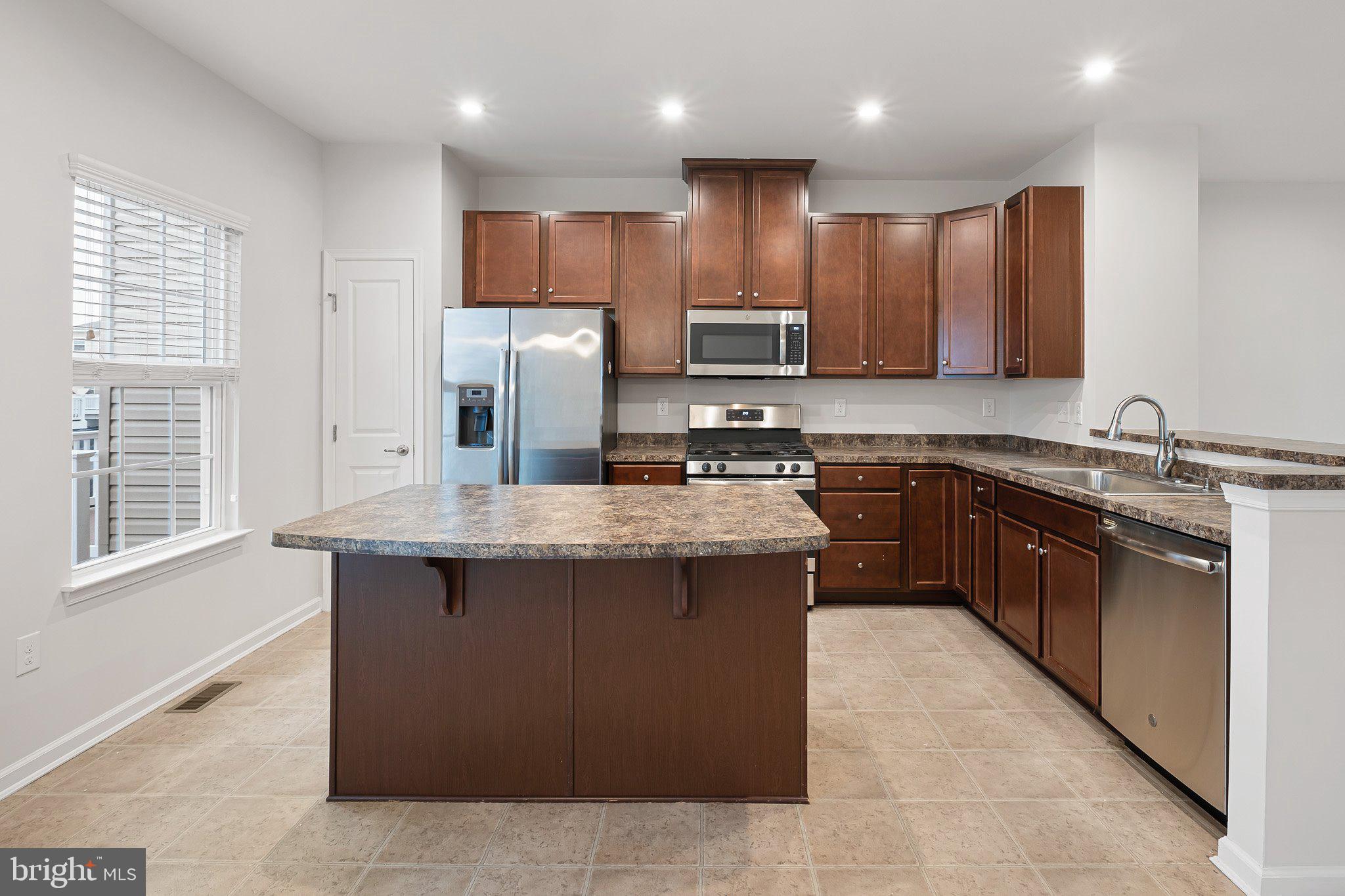 PARKWAY SOUTH RIDGE - Residential