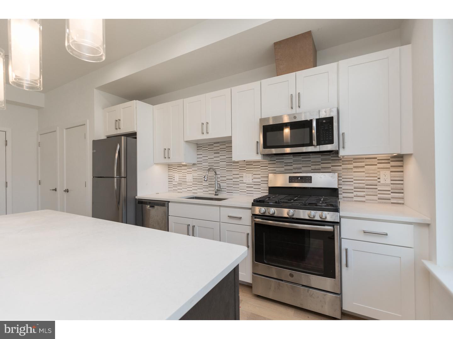 FISHTOWN - Residential Lease